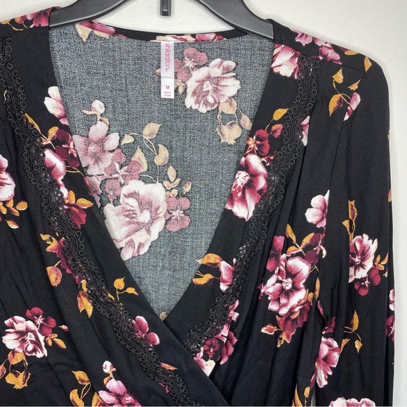 Xhilaration Black & Pink Floral V-Neck Cross Front Long Sleeve Blouse - Picture 5 of 8